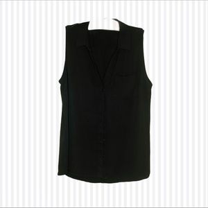 THE LIMITED Sleeveless Black Button Down Blouse